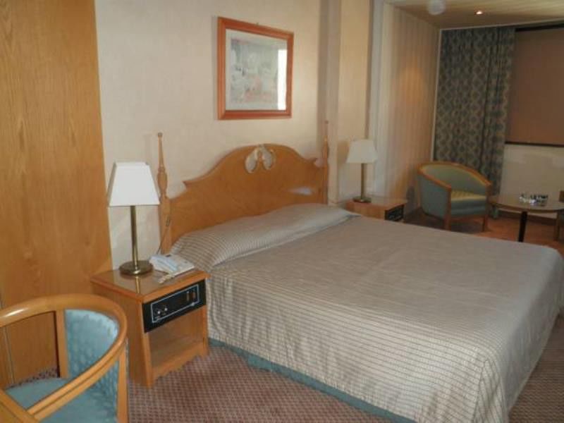 Caesar'S Park Hotel Бейрут Екстер'єр фото