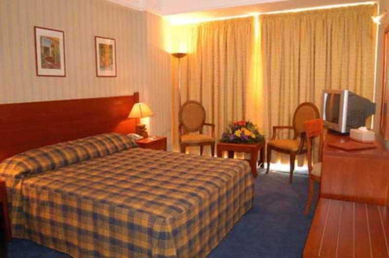 Caesar'S Park Hotel Бейрут Екстер'єр фото